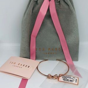 Gorgeous Rosegold Ted Baker bracelet with bow🎀